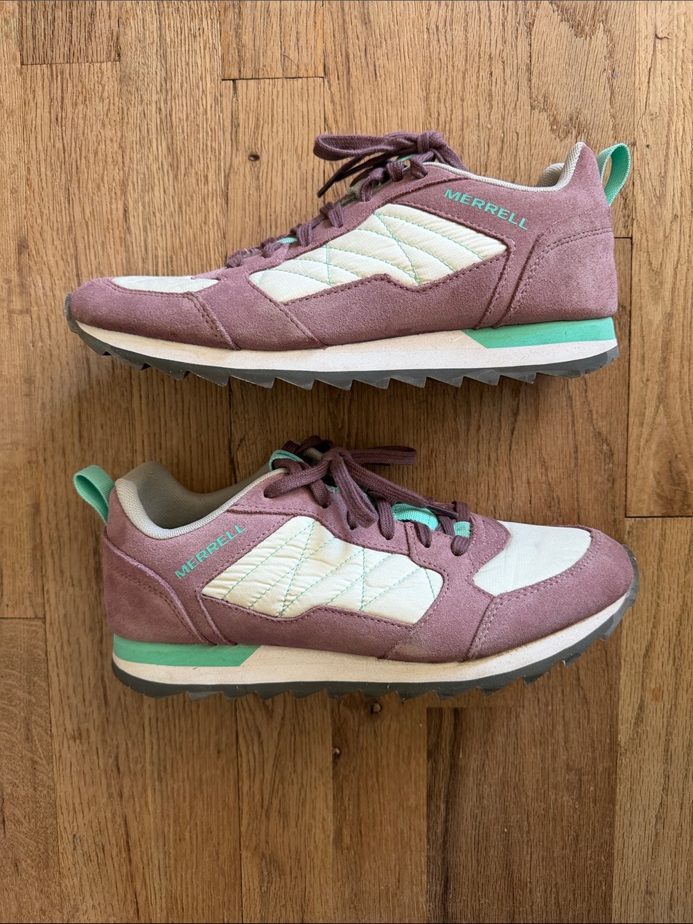 Merrell Alpine Sneaker Burlwood Pink Mint Green Suede Retro Quilting Size 9.5